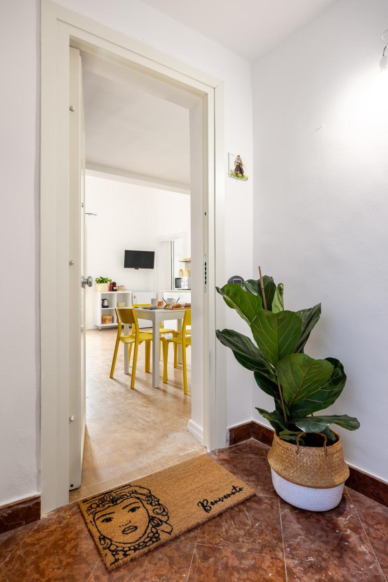 Agata E Rosalia 2 Bedroom Flat At The Quattro Canti Palermo Kültér fotó
